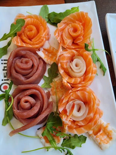Oishii Sushi & Grill photo 2